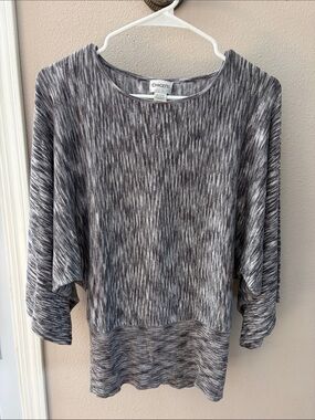 Chico's Heathered Gray Patterned Top